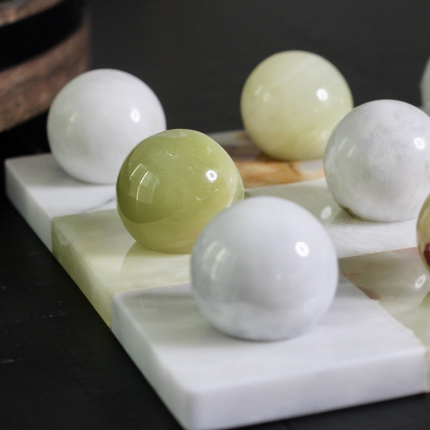 Italian Marble Tic Tac Toe Set (Green Onyx and White)