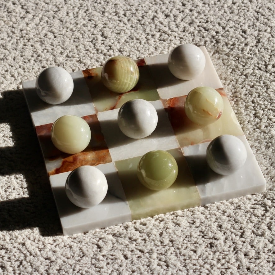 Italian Marble Tic Tac Toe Set (Green Onyx and White)