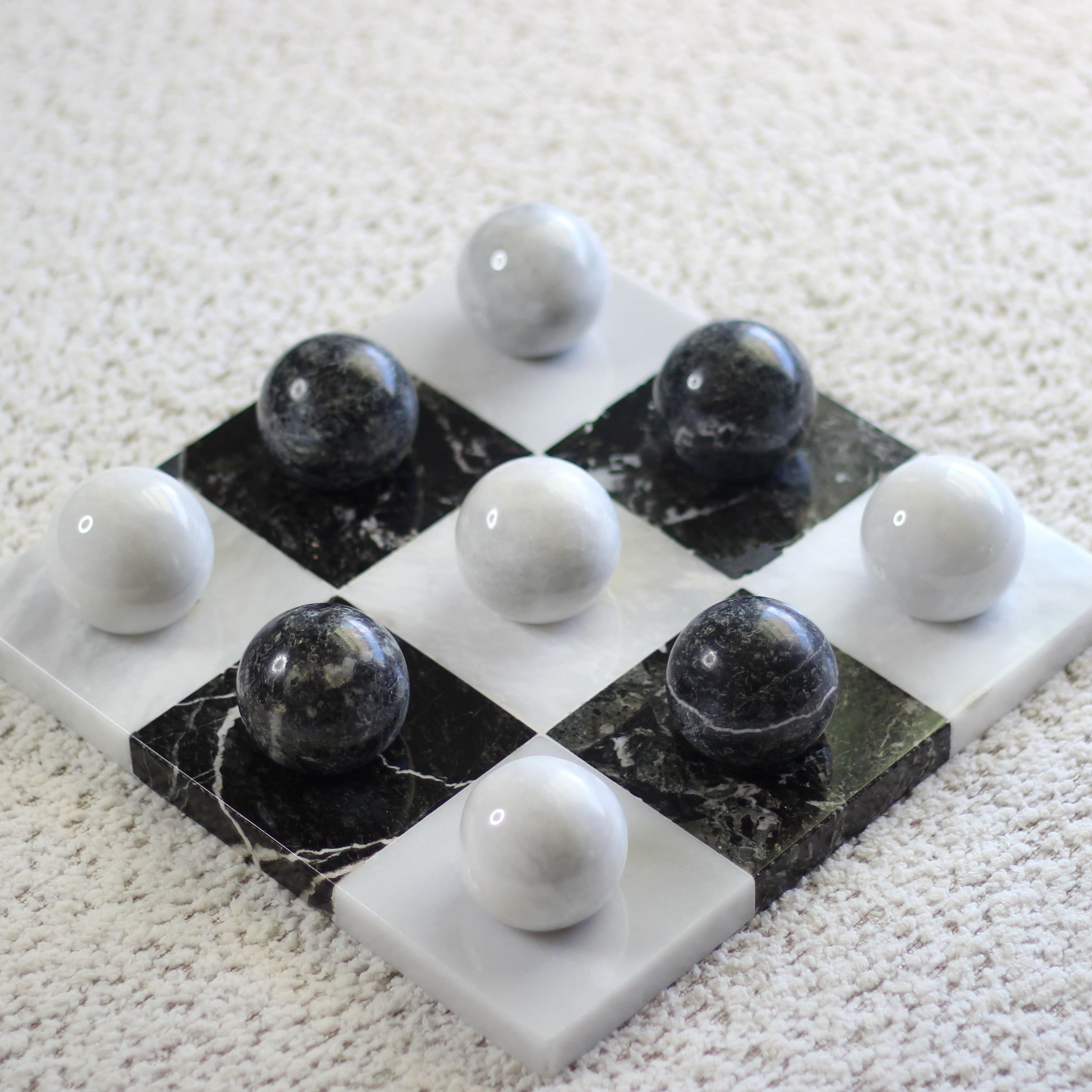 Italian Marble Tic Tac Toe Set (Black and White)